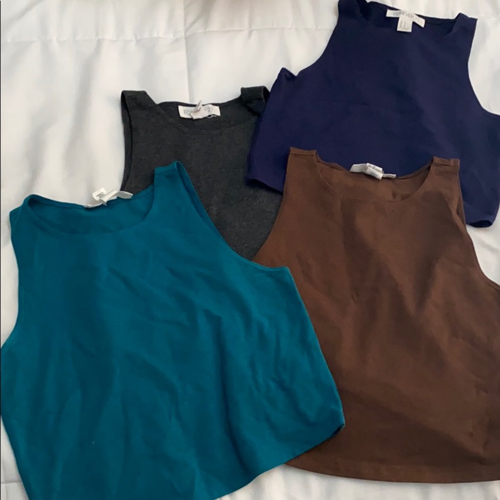 Forever 21 bundle of crop tops size small